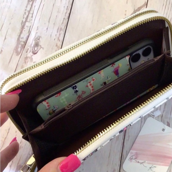 Blush Kiss Glitter Paris Eiffel Tower Butterfly Print Wristlet Wallet - Picture 10 of 10